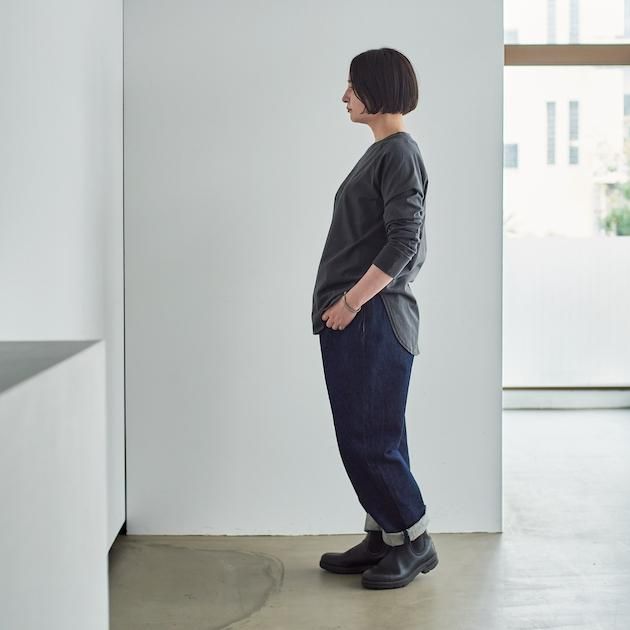 「CLASKA(クラスカ)」発のアパレルブランド「HAU(ハウ)」のトップス