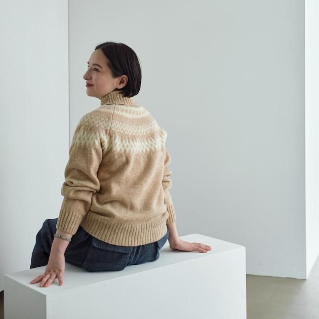 「CLASKA(クラスカ)」発のアパレルブランド「HAU(ハウ)」のknit tops ”nordic”