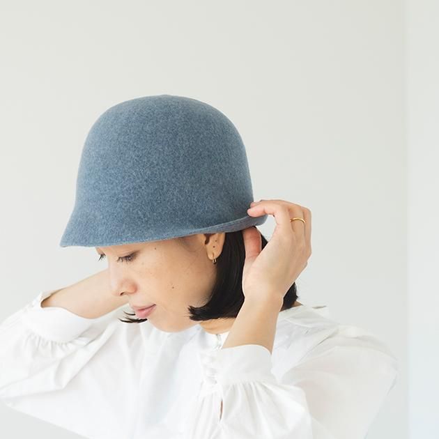 「mature ha.(マチュアーハ)」の帽子「MKF-24130 bell hat lamb」