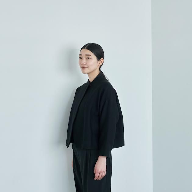 「CLASKA(クラスカ)」発のアパレルブランド「HAU(ハウ)」のformal jacket ”calme”