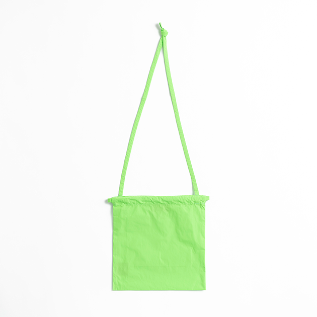 Drawstring bag with strap / ネオングリーン