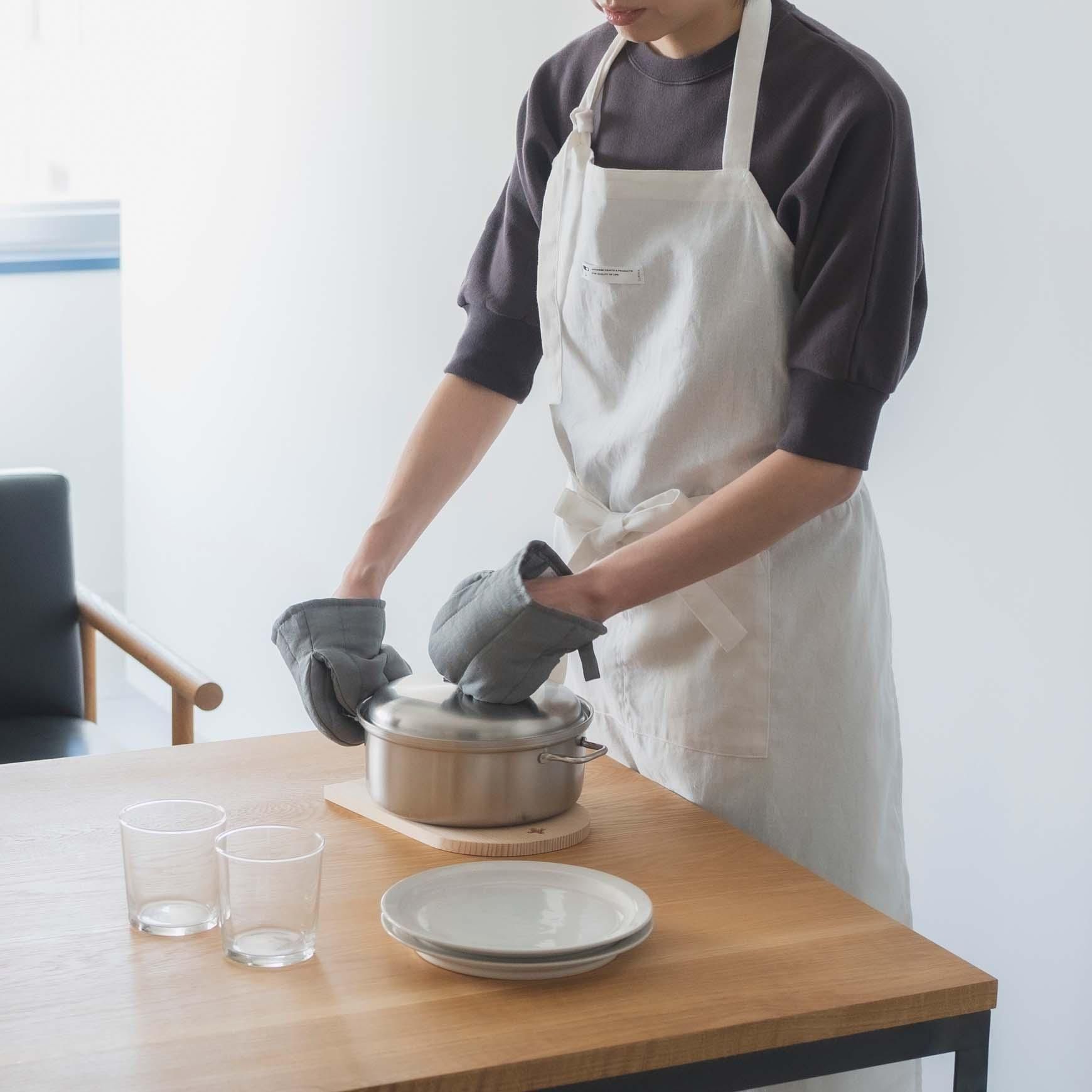 「CLASKA(クラスカ)」 の APRON KITCHEN