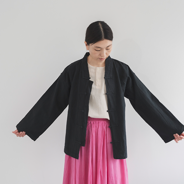 「ヂェン先生の日常着」の V ネックチャイナジャケット