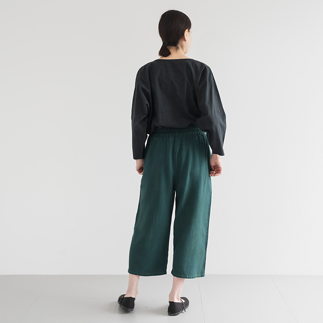 「ヂェン先生の日常着」のワイドパンツ
