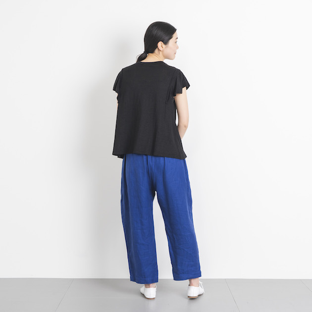 「CLASKA(クラスカ)」のリネン100Tシャツ<フリル>2023