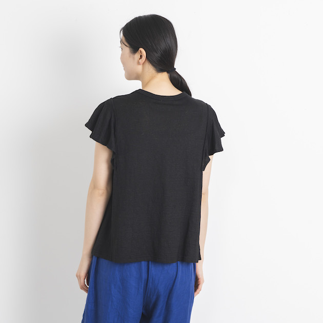 「CLASKA(クラスカ)」のリネン100Tシャツ<フリル>2023
