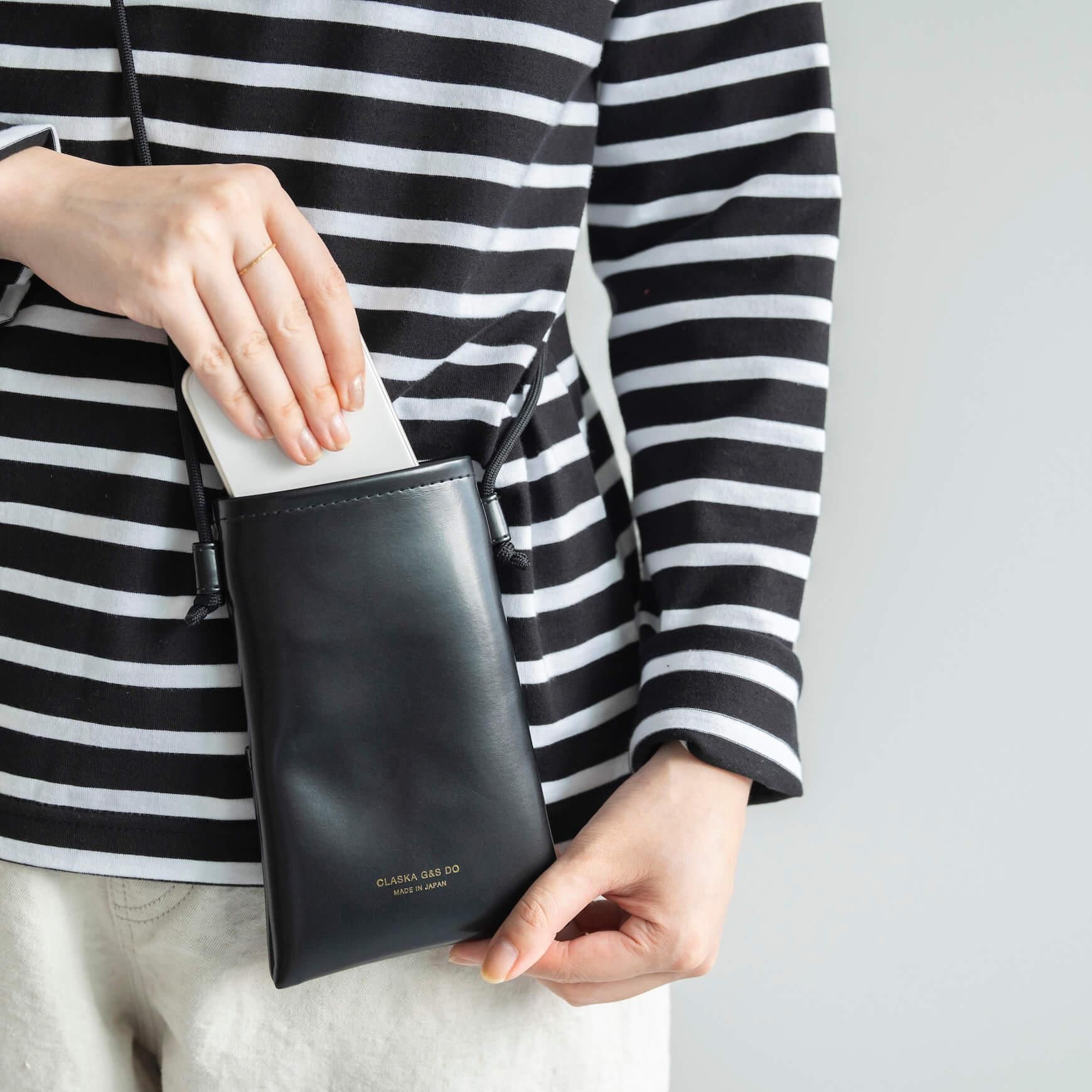 「CLASKA(クラスカ)」のBANK モバイルポシェット