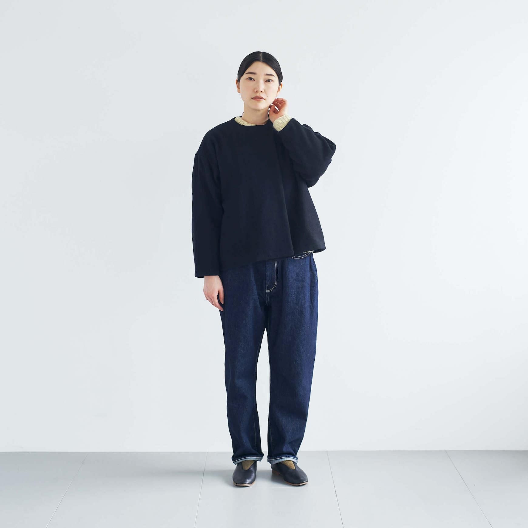 「CLASKA(クラスカ)」発のアパレルブランド「HAU(ハウ)」のjacket coat
