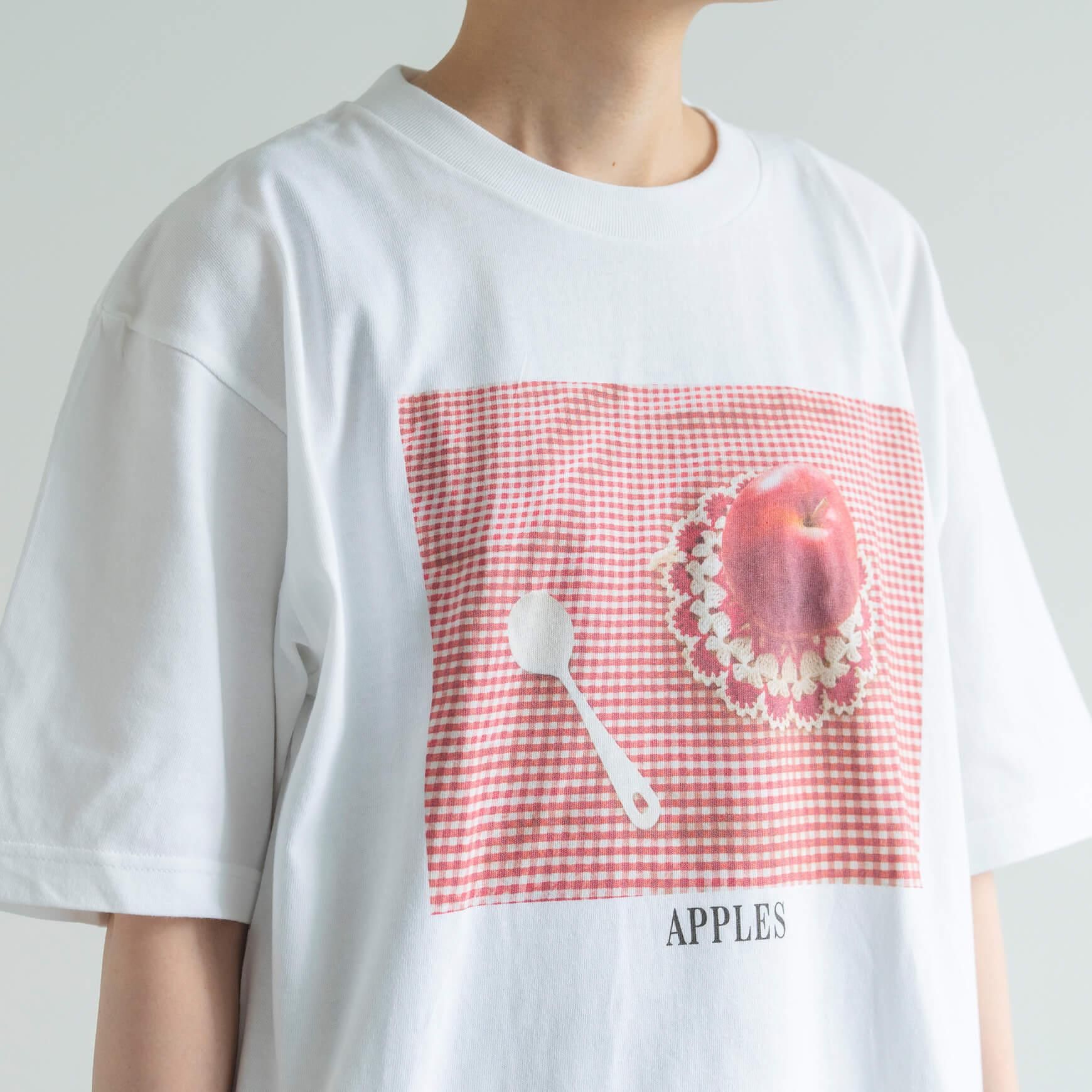 「pot and tea(ポットアンドティー)」のデジタルプリントTシャツ / リンゴ