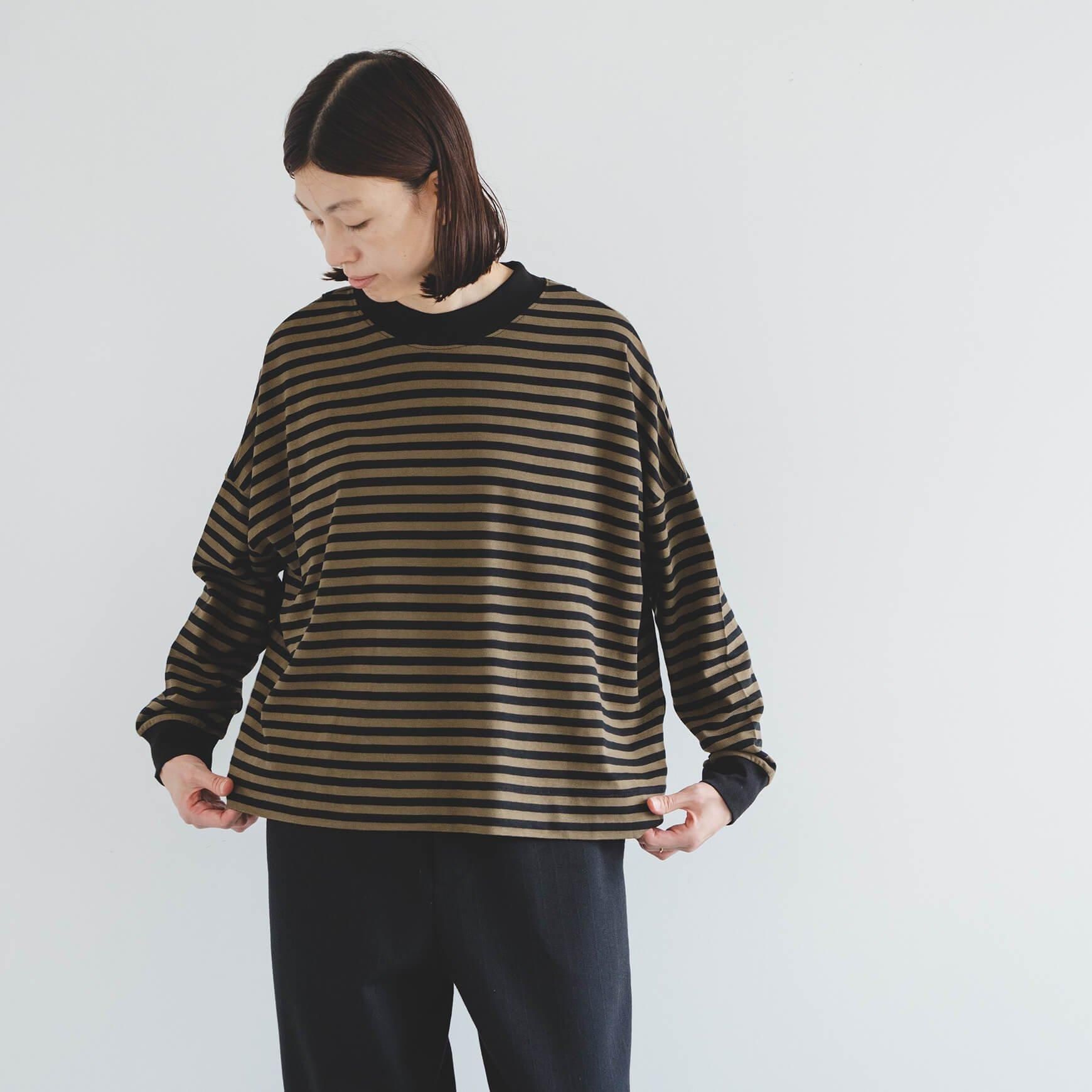「pot and tea(ポットアンドティー)」のスクエア長袖Tシャツ