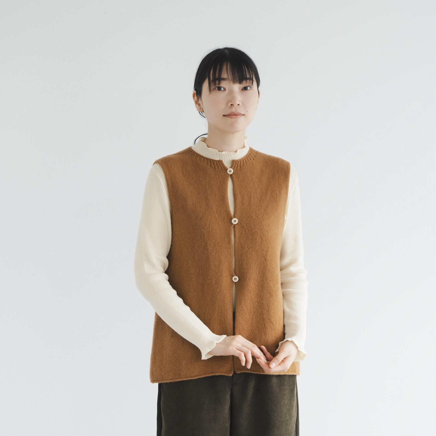 CLASKA(クラスカ)のラムウールカシミヤオープンベスト