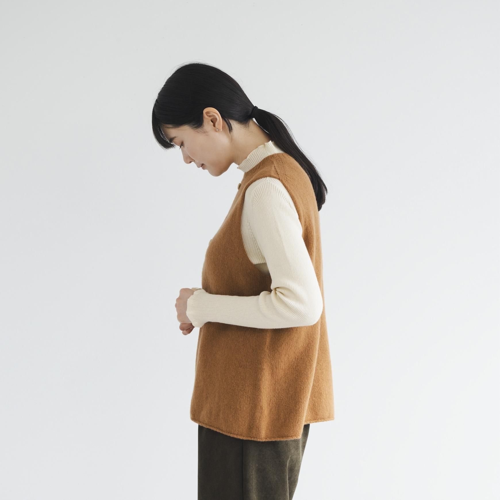 CLASKA(クラスカ)のラムウールカシミヤオープンベスト