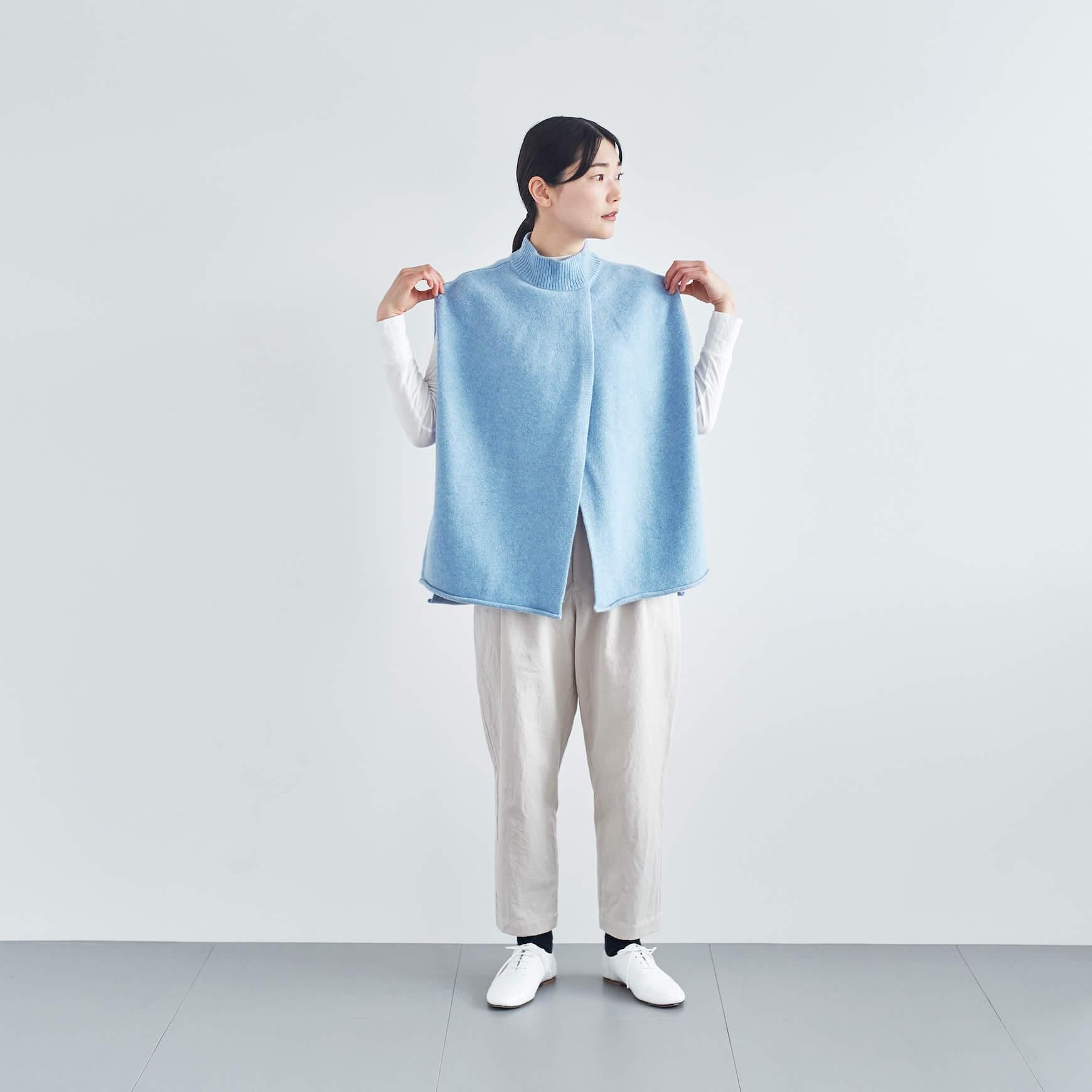 HAU lap knit vest