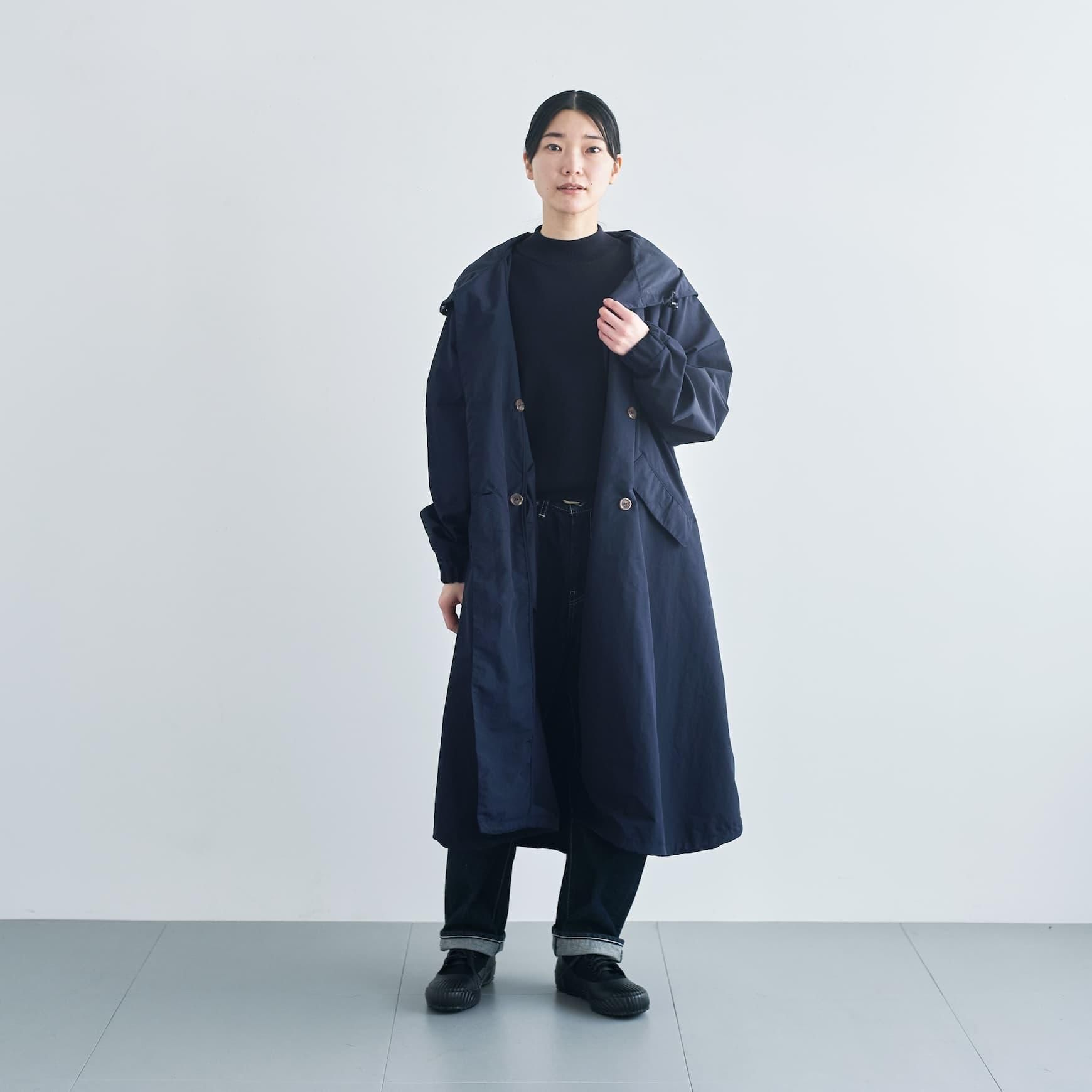 「CLASKA(クラスカ)」発のアパレルブランド「HAU(ハウ)」のraincoat & bag