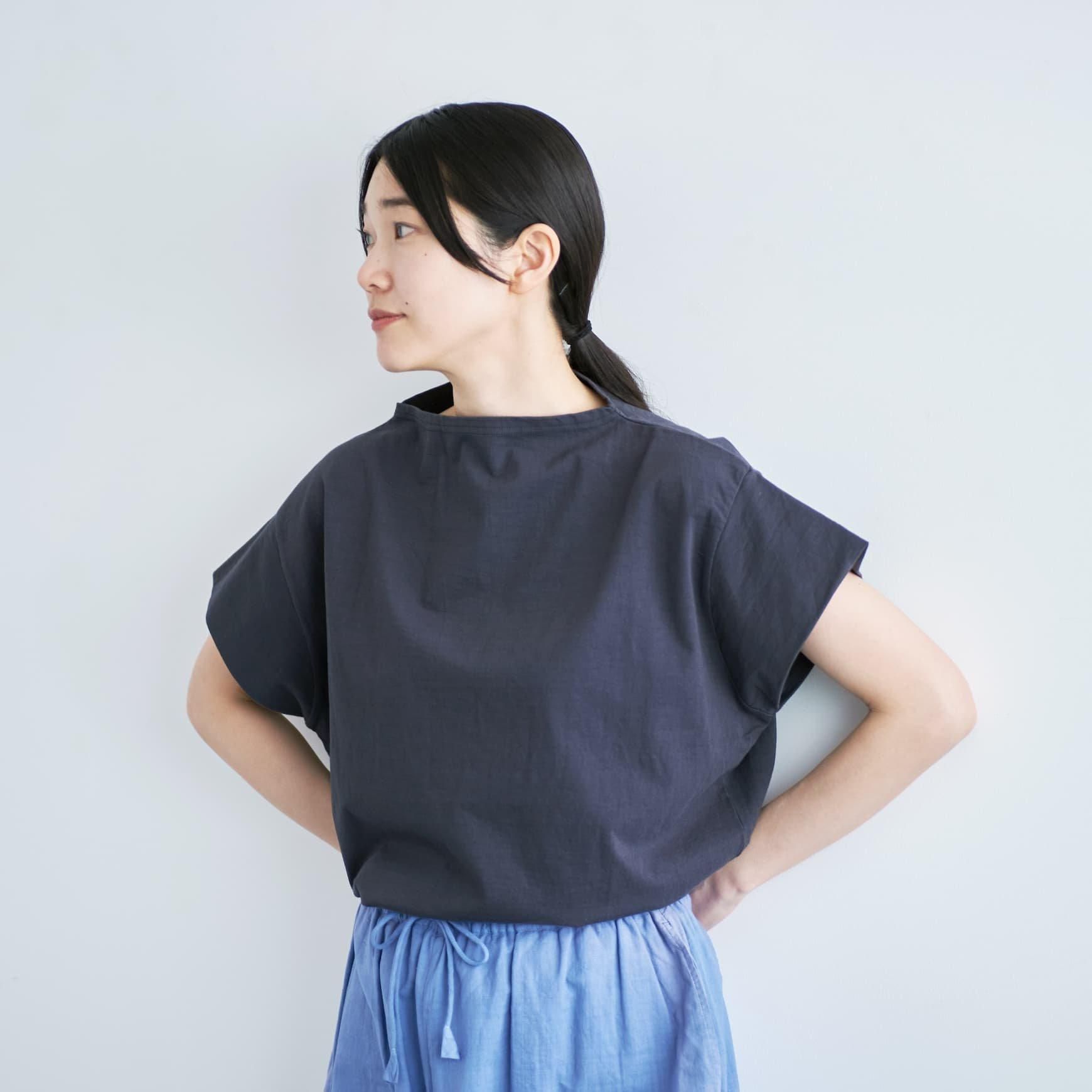 「CLASKA(クラスカ)」発のアパレルブランド「HAU(ハウ)」のtops dry cotton