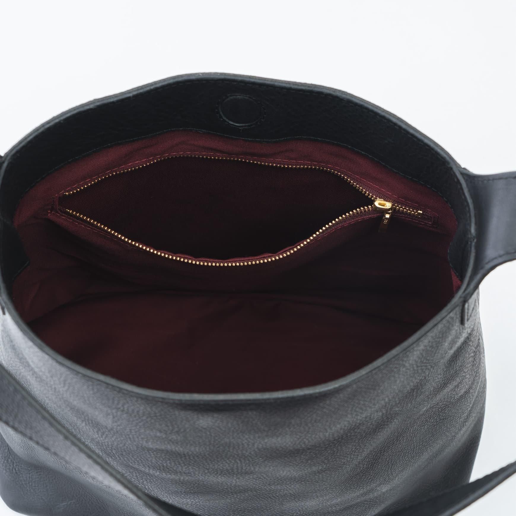 「CLASKA(クラスカ)」のONE SHOULDER TOTE VAQUETA