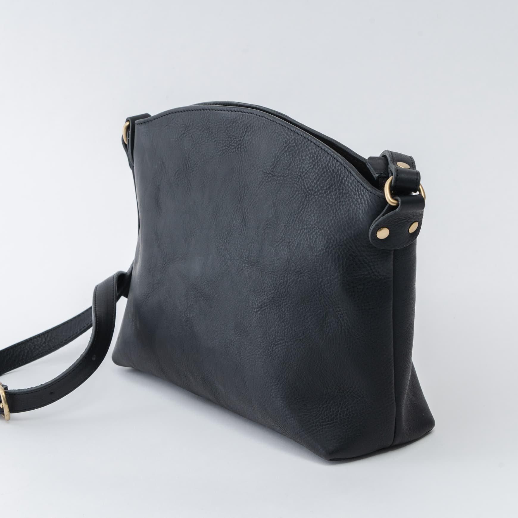 「CLASKA(クラスカ)」のSATCHEL VAQUETA