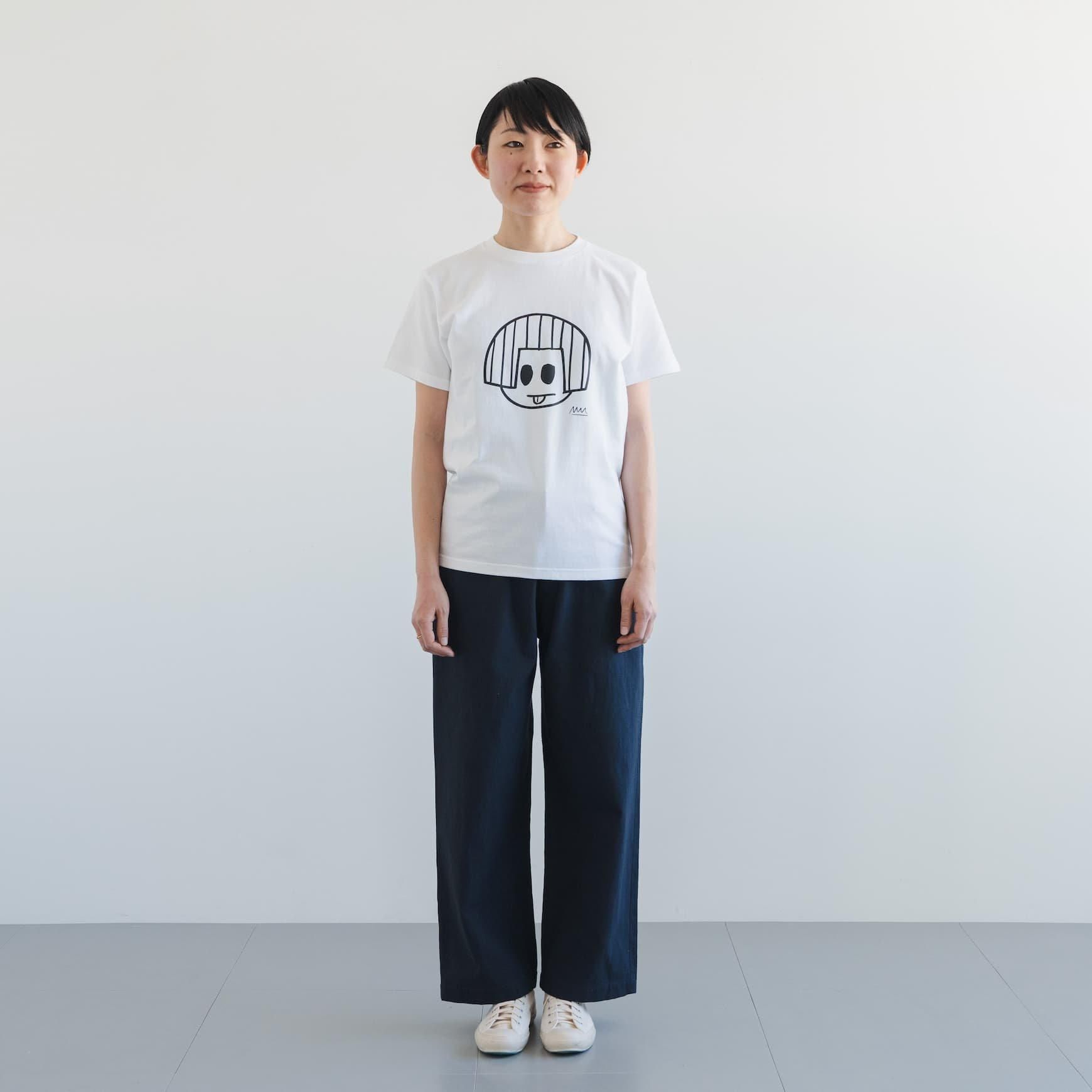 女の子のTシャツ