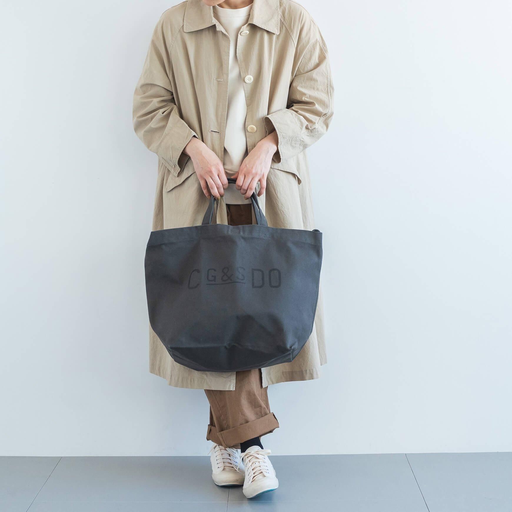 「CLASKA(クラスカ)」のキャンバストートバッグ