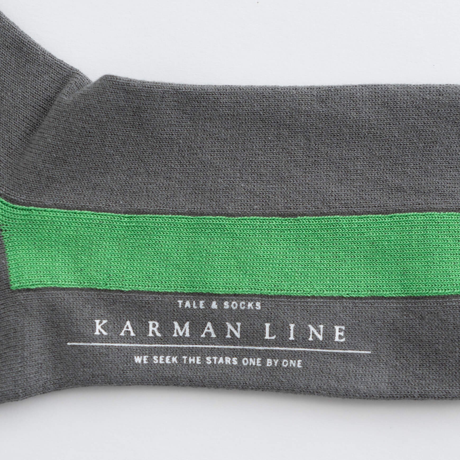 「KARMAN LINE（カーマンライン）」のGEMINI（双子座）Iライン配色の靴下
