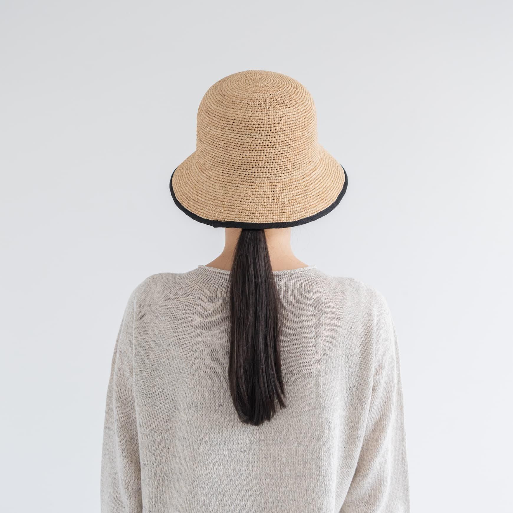 RAFFIA BUCKET HAT