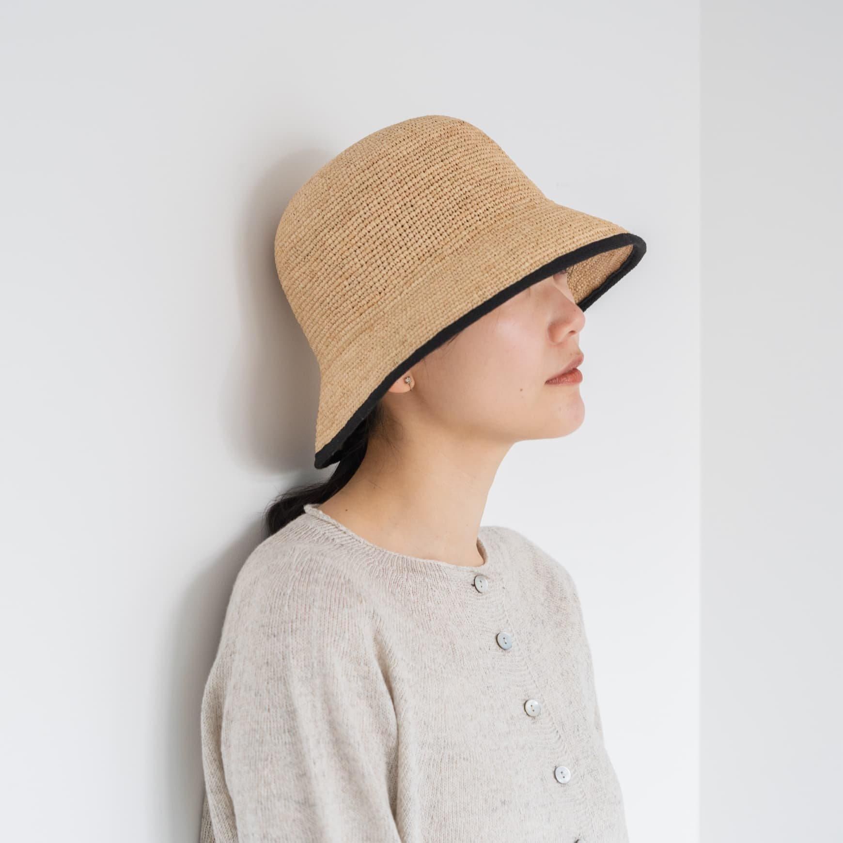 RAFFIA BUCKET HAT