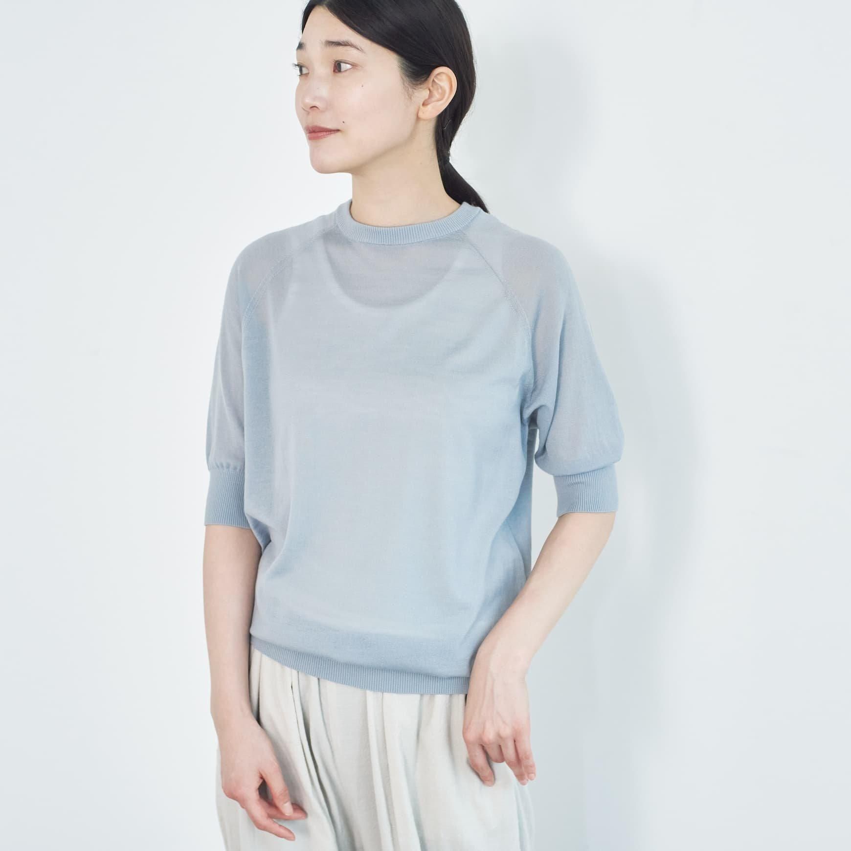 「CLASKA(クラスカ)」発のアパレルブランド「HAU(ハウ)」のknit tops