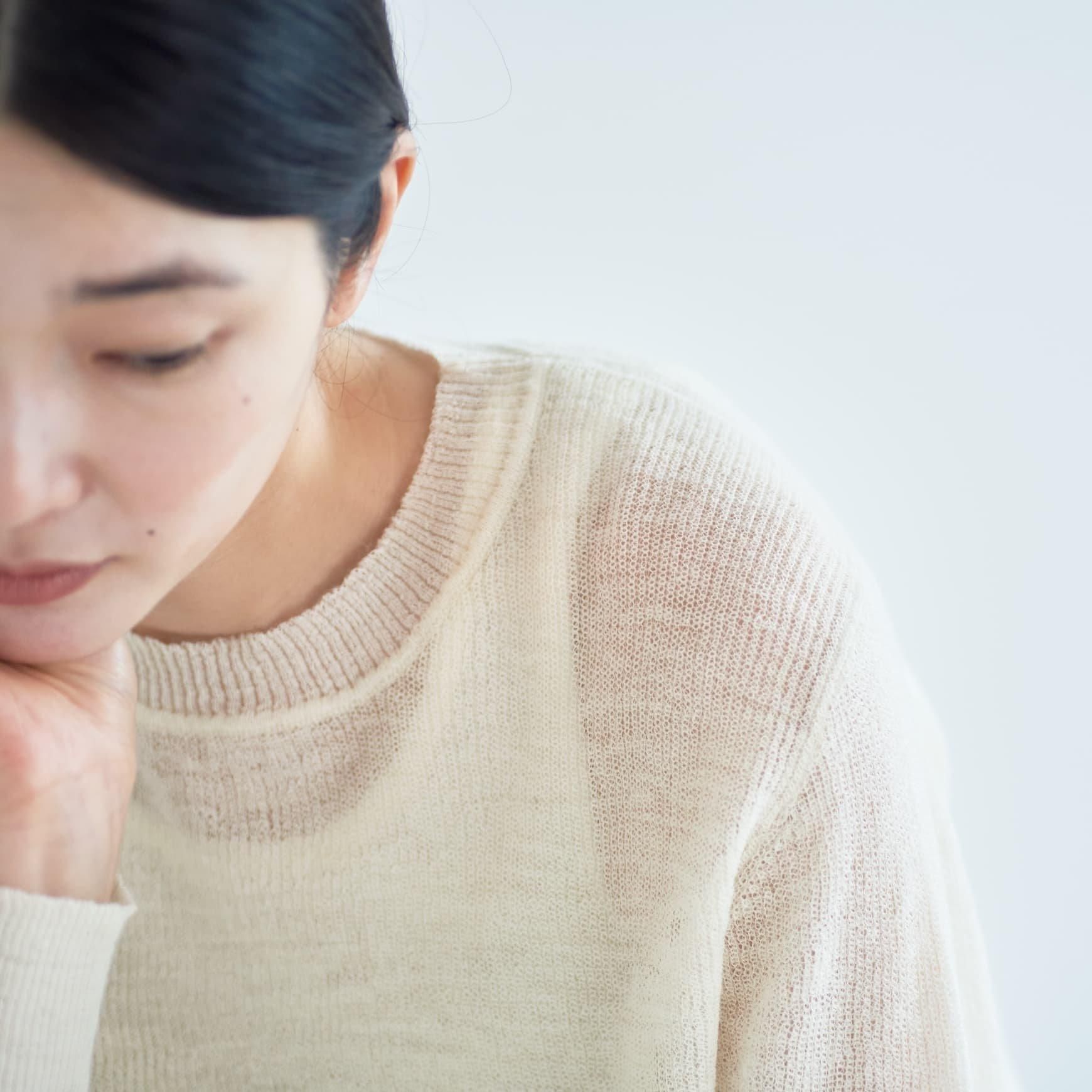 「CLASKA(クラスカ)」発のアパレルブランド「HAU(ハウ)」のknit tops