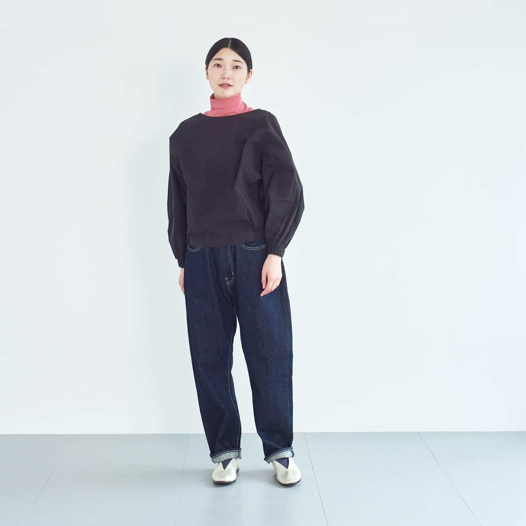 「CLASKA(クラスカ)」発のアパレルブランド「HAU(ハウ)」のtops