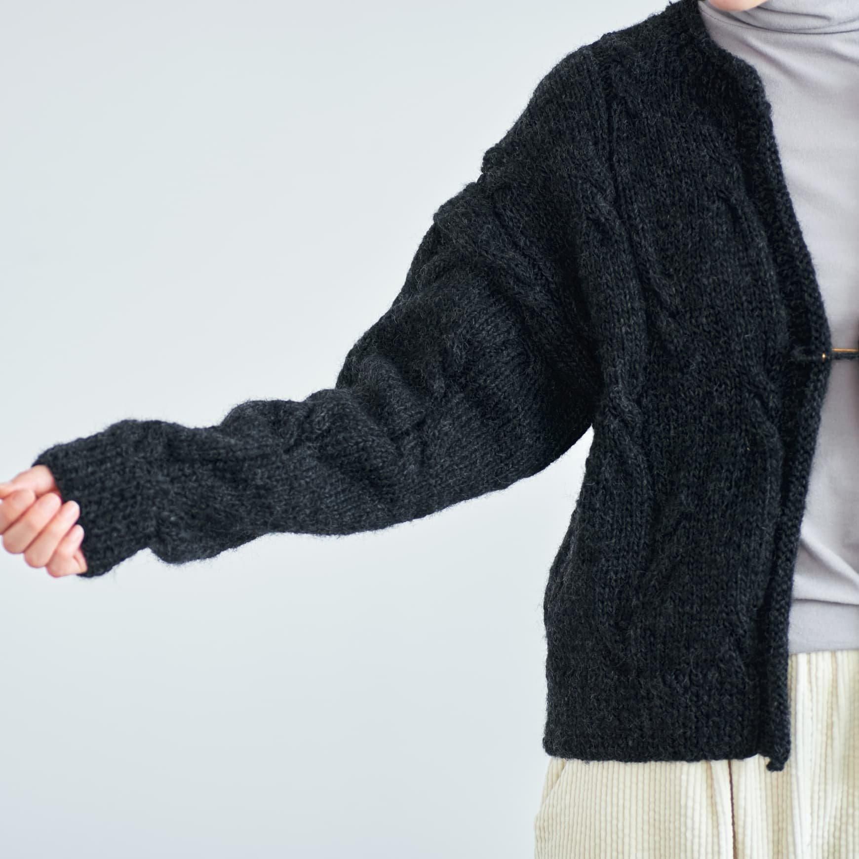 HAU（ハウ）｜hand knit cardigan 