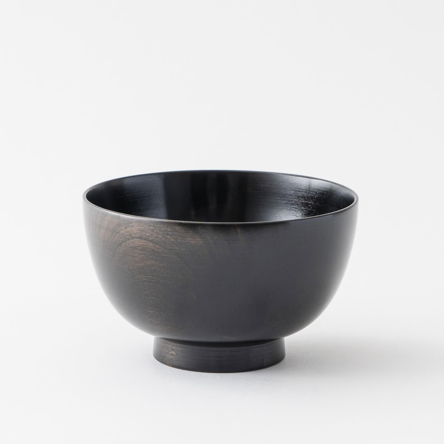 めぐる・日月の拭き漆 黒 大 人気の日月・拭き漆に、新色＜黒＞登場です！ | 漆器「めぐる