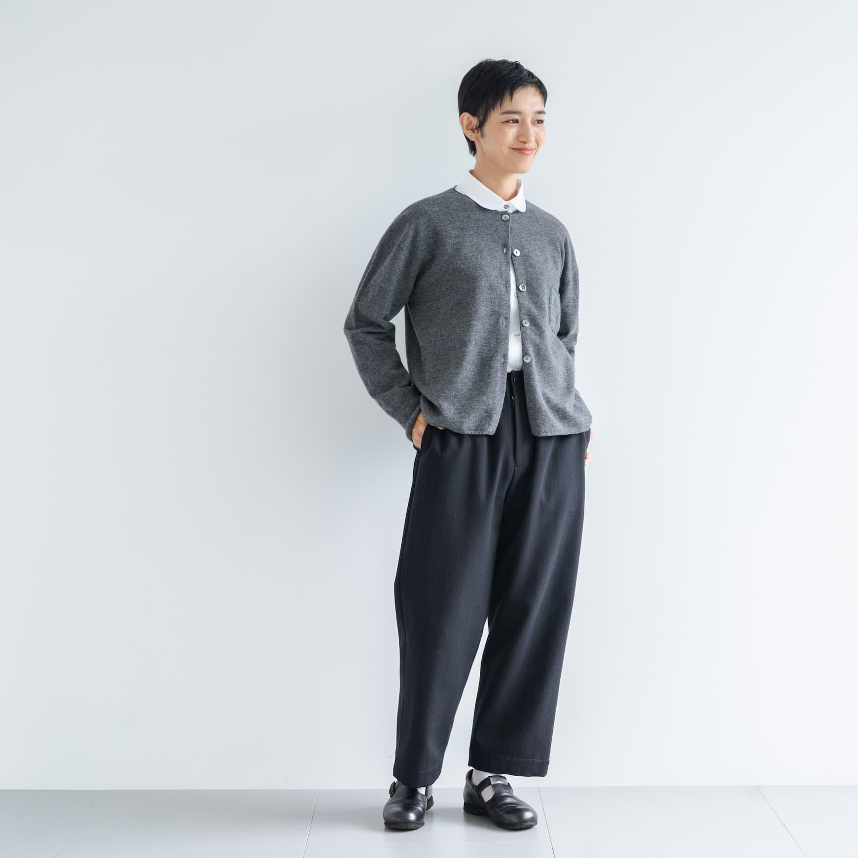 「CLASKA(クラスカ)」のラムウール×カシミヤポケットカーディガン