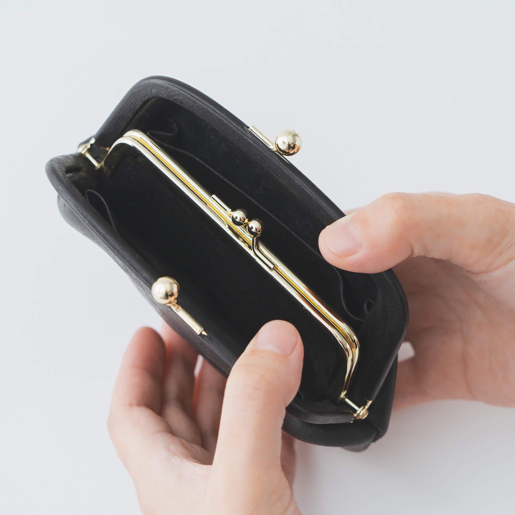 「CLASKA(クラスカ)」のStitchandSew(ステッチアンドソー)がま口財布 小