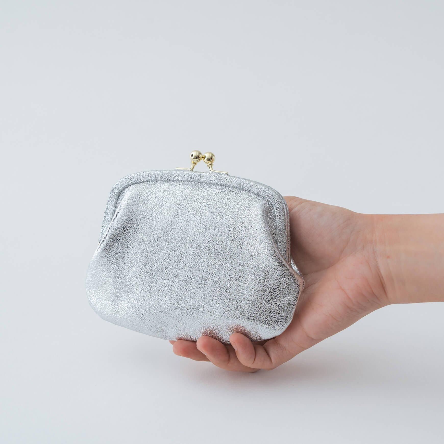 「CLASKA(クラスカ)」のStitchandSew(ステッチアンドソー)がま口財布 小