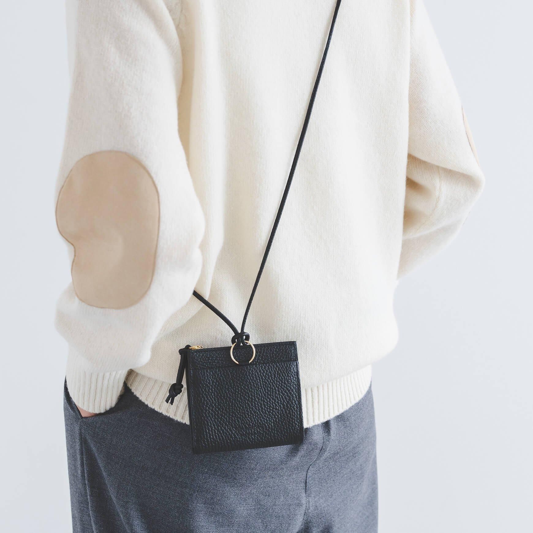 「CLASKA(クラスカ)」のStitchandSew(ステッチアンドソー)Lジップ財布