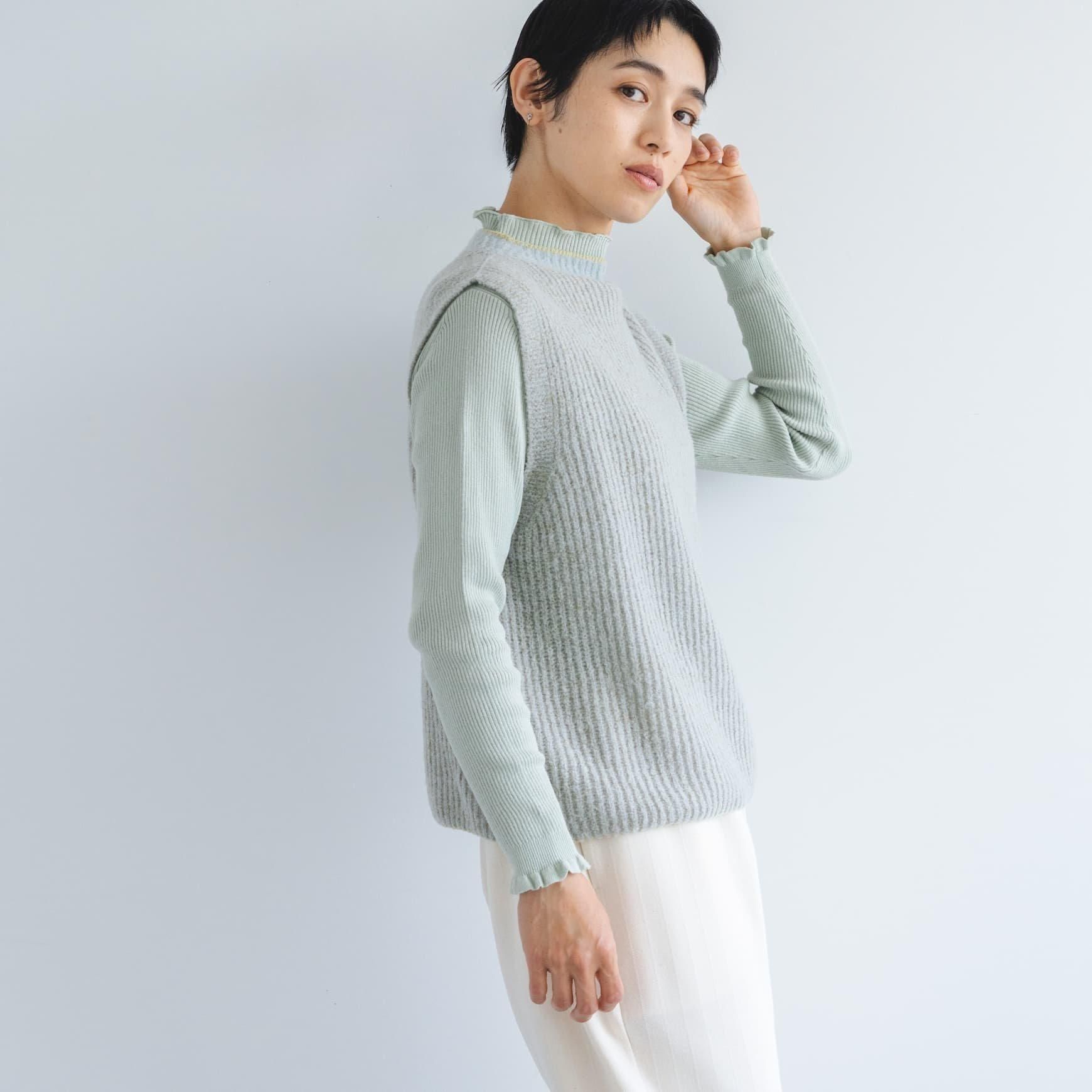 「CLASKA(クラスカ)」のPUFFベスト