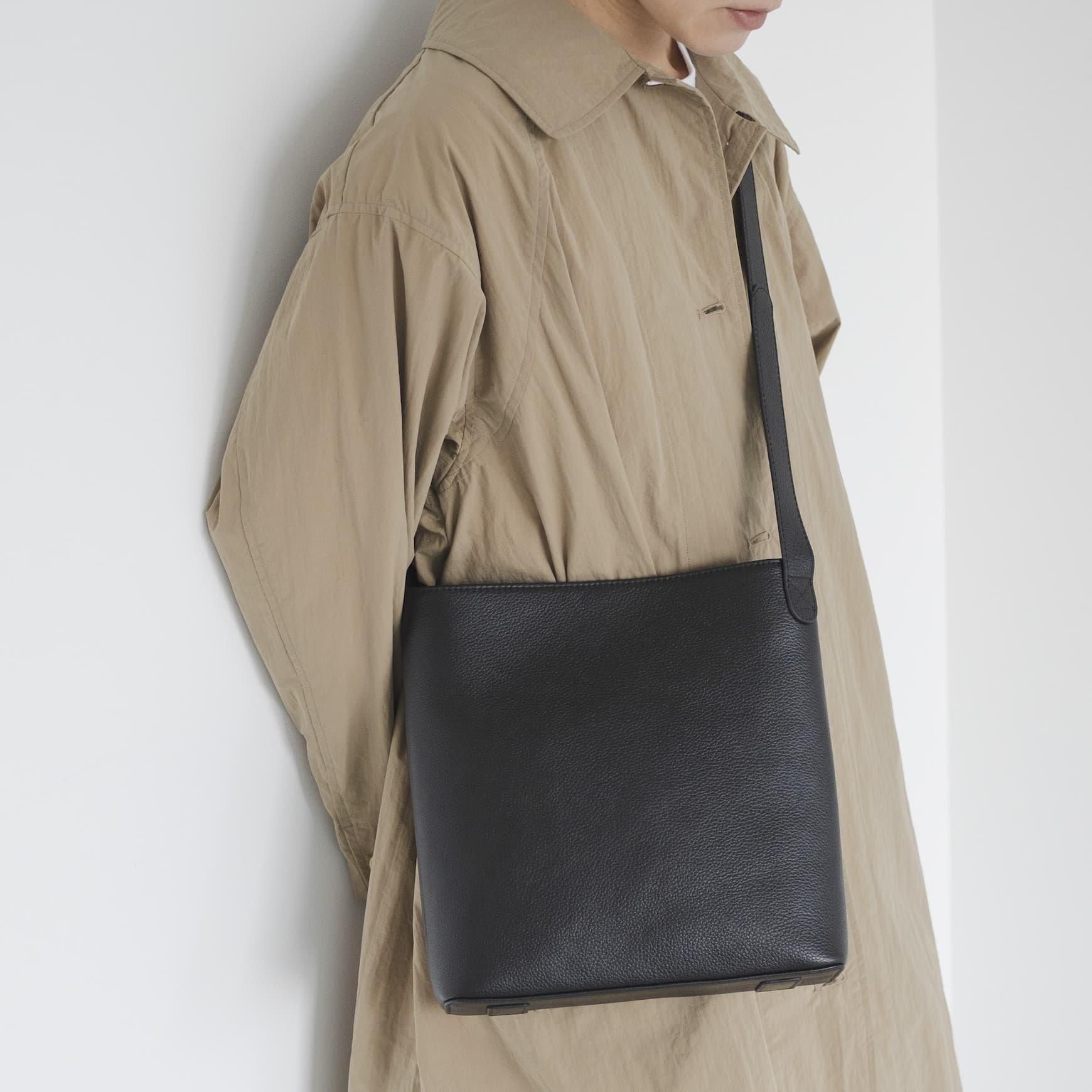 CLASKAʥ饹ˡפSIMPLE LEATHER SHOULDER S