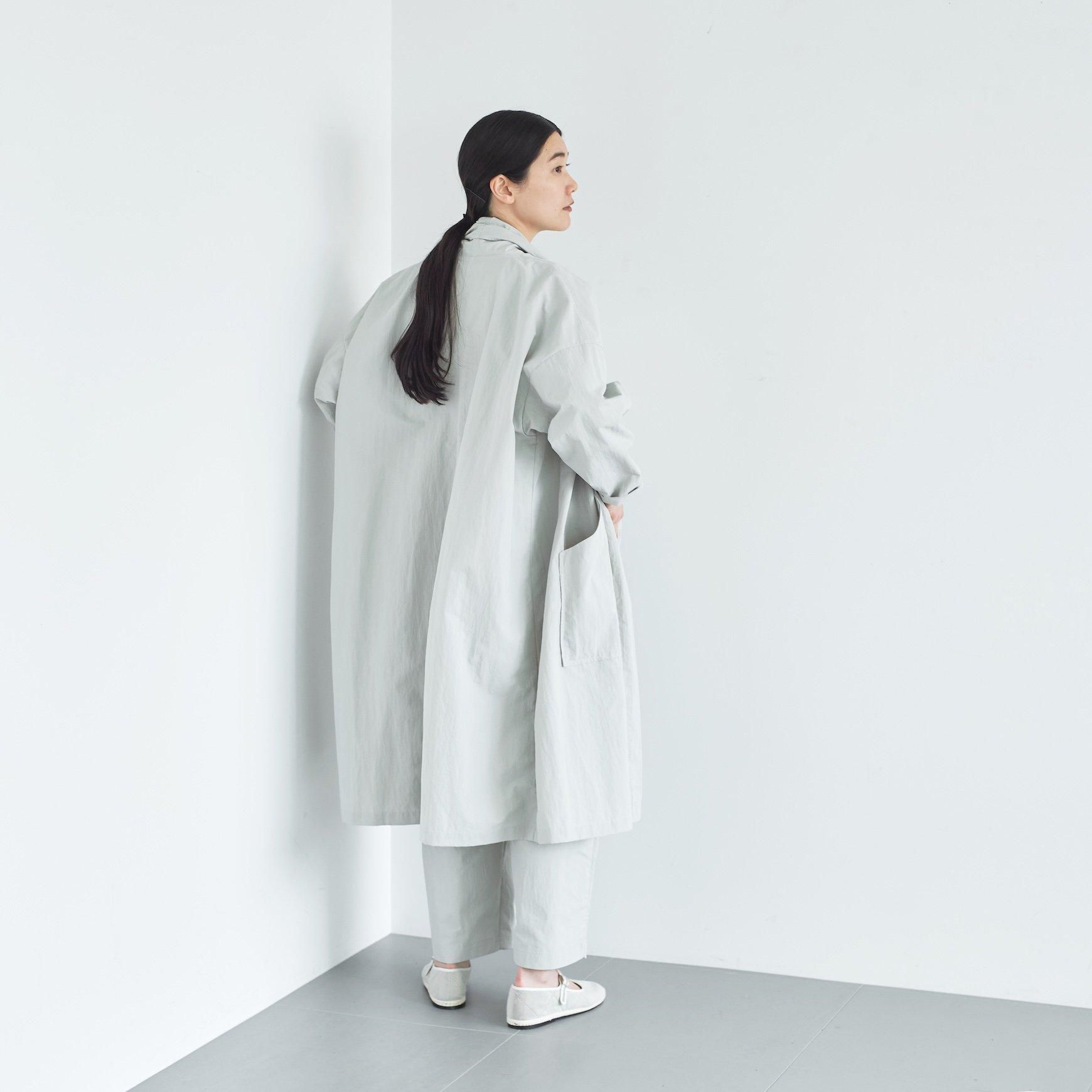 「CLASKA(クラスカ)」発のアパレルブランド「ata(アタ)」の robe 1 / アイボリー