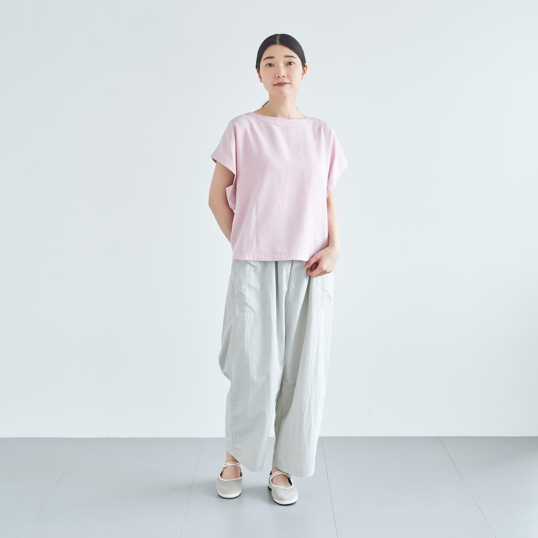 「CLASKA(クラスカ)」発のアパレルブランド「ata(アタ)」の blouse.1 / ピンク