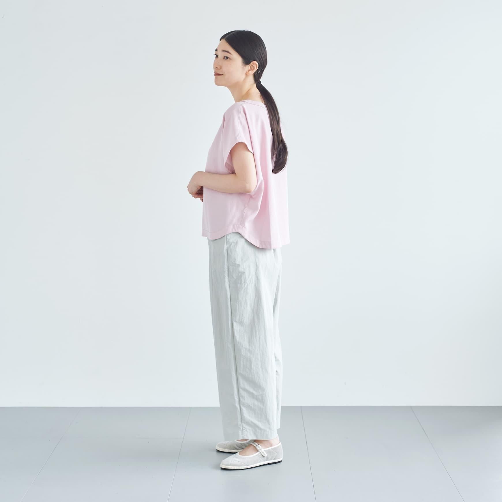「CLASKA(クラスカ)」発のアパレルブランド「ata(アタ)」の blouse.1 / ピンク