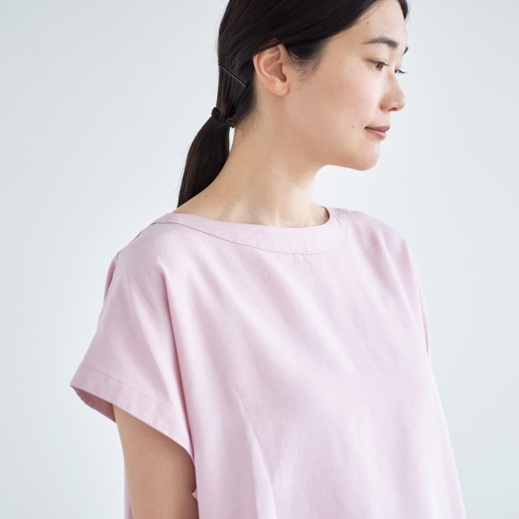 「CLASKA(クラスカ)」発のアパレルブランド「ata(アタ)」の blouse.1 / ピンク