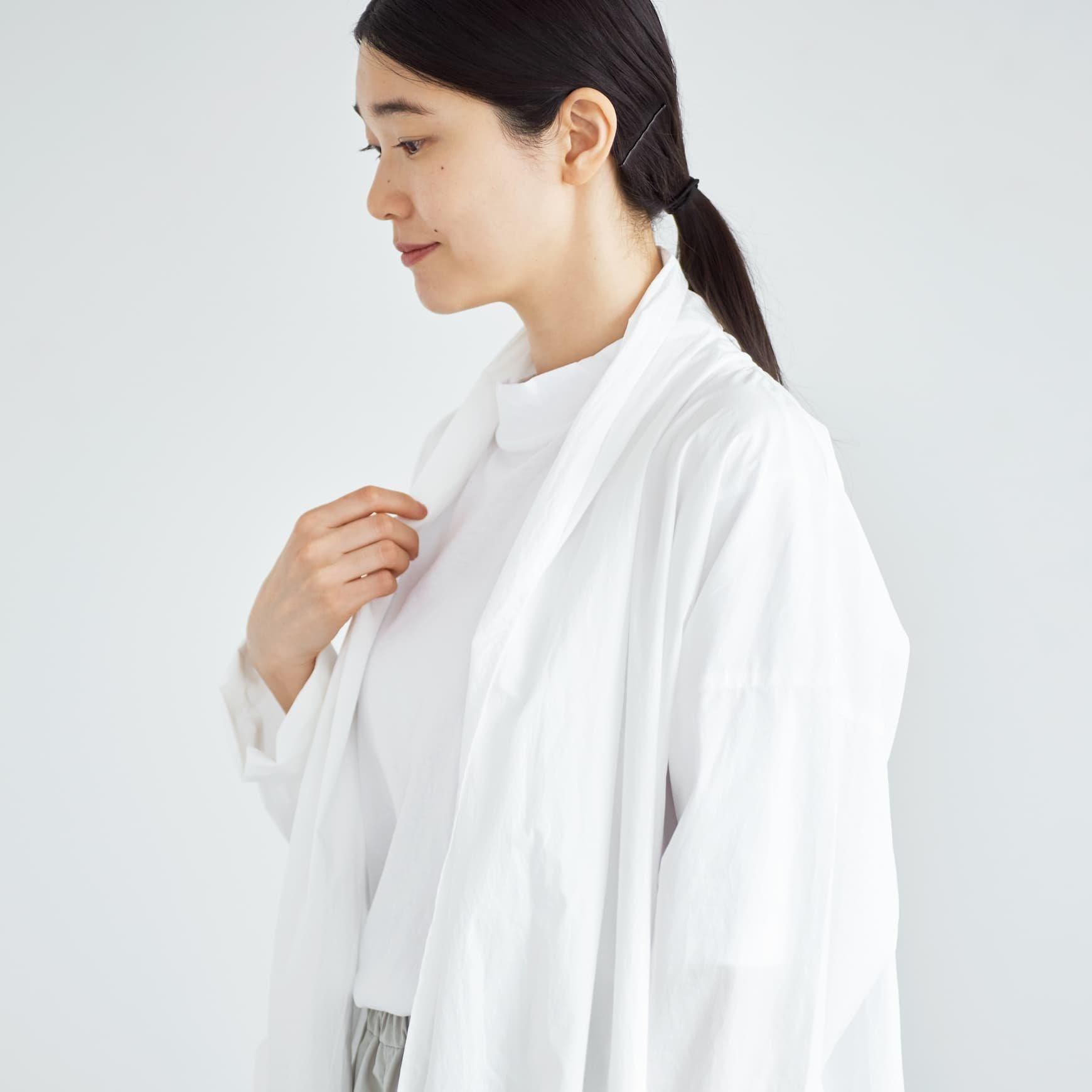 「CLASKA(クラスカ)」発のアパレルブランド「ata(アタ)」の robe 2. / ホワイト