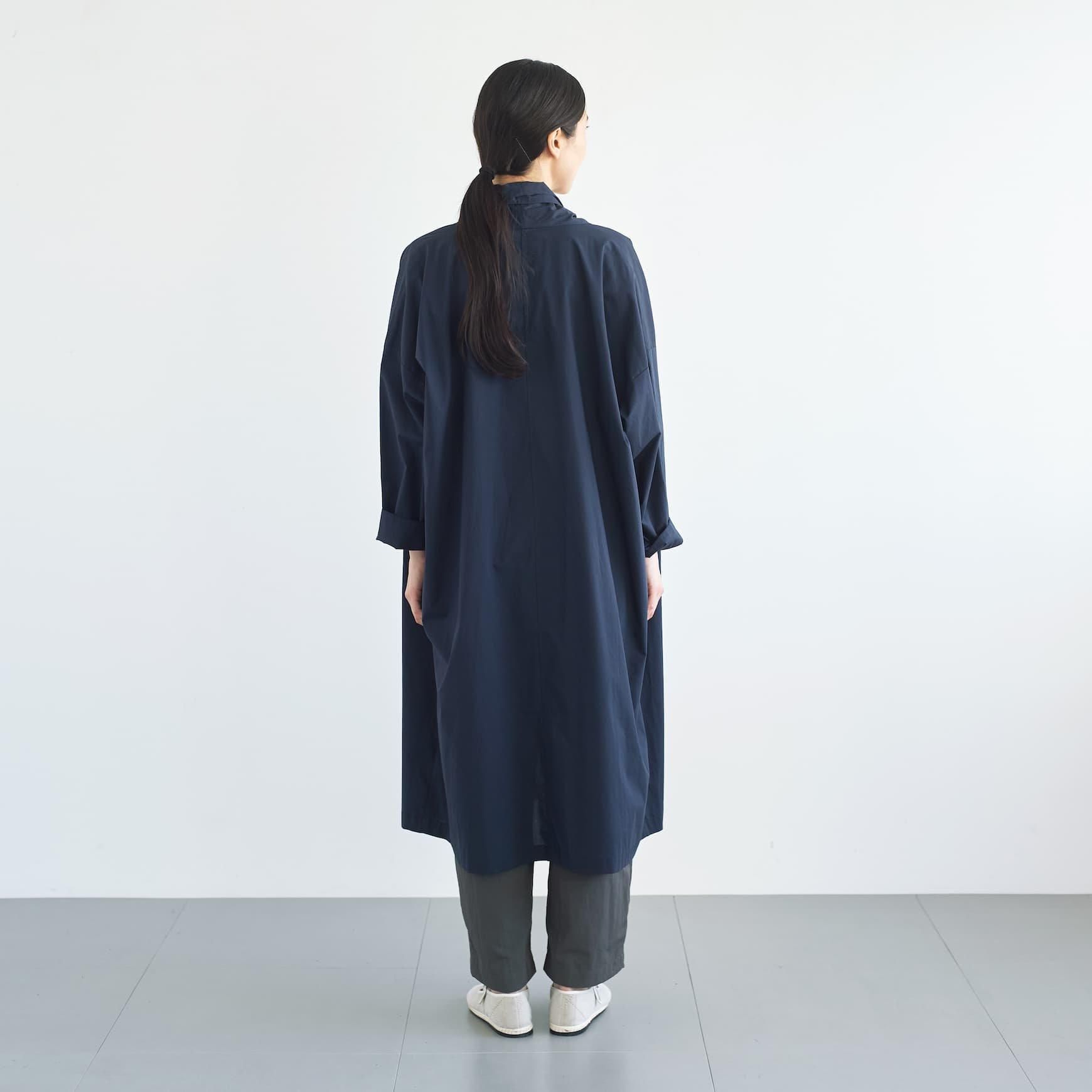 「CLASKA(クラスカ)」発のアパレルブランド「ata(アタ)」の robe 2. / ネイビー