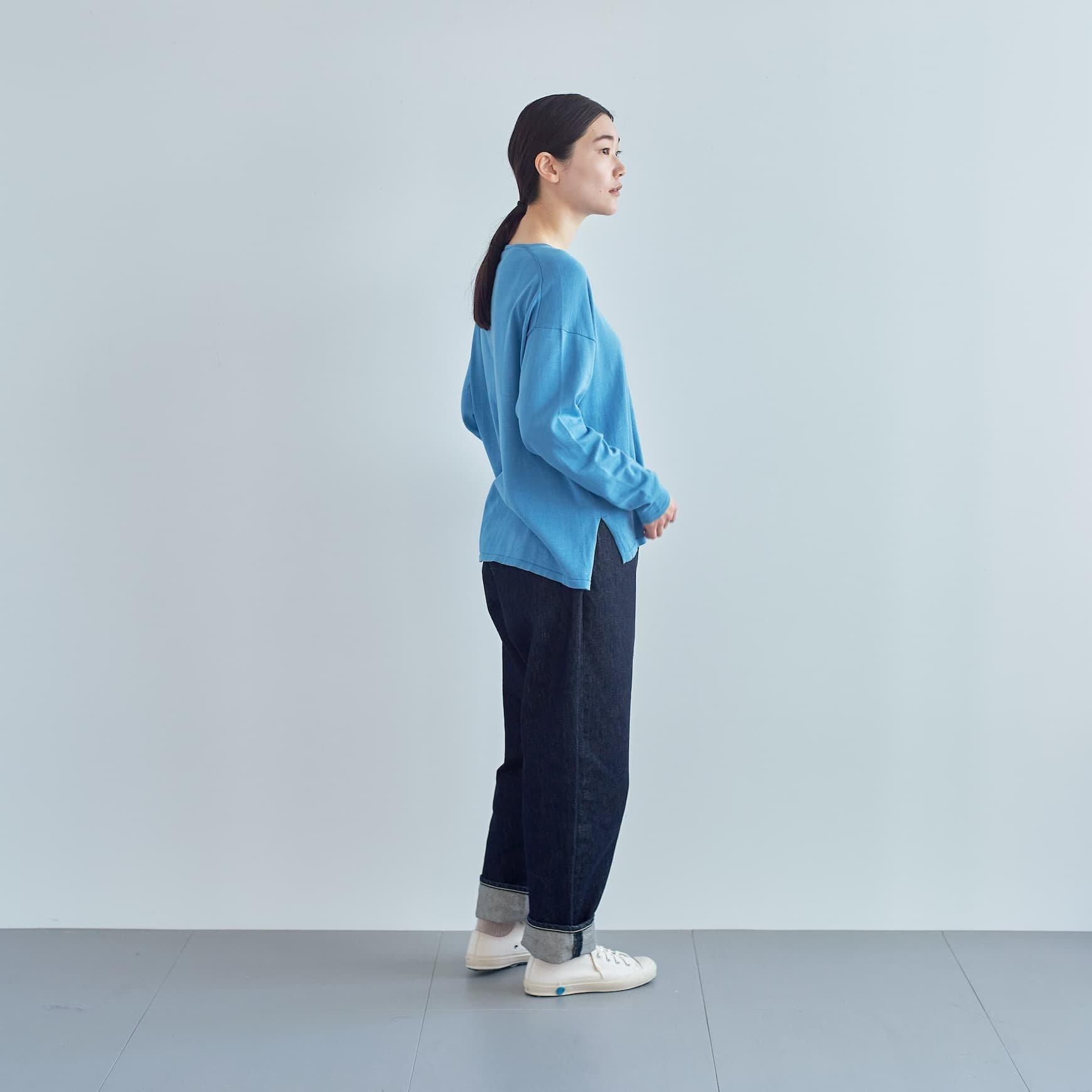 「CLASKA(クラスカ)」発のアパレルブランド「HAU(ハウ)」のknit tops