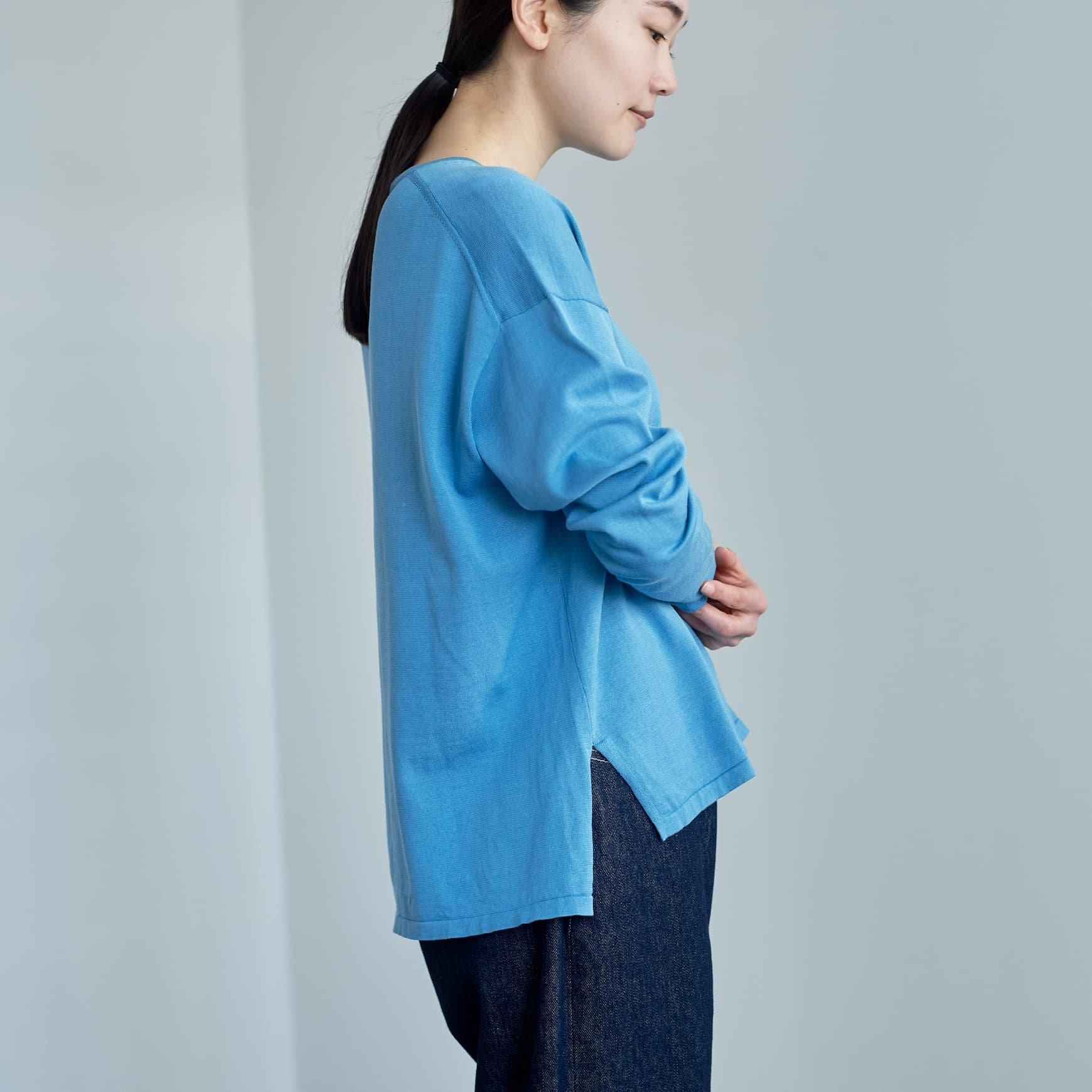 「CLASKA(クラスカ)」発のアパレルブランド「HAU(ハウ)」のknit tops