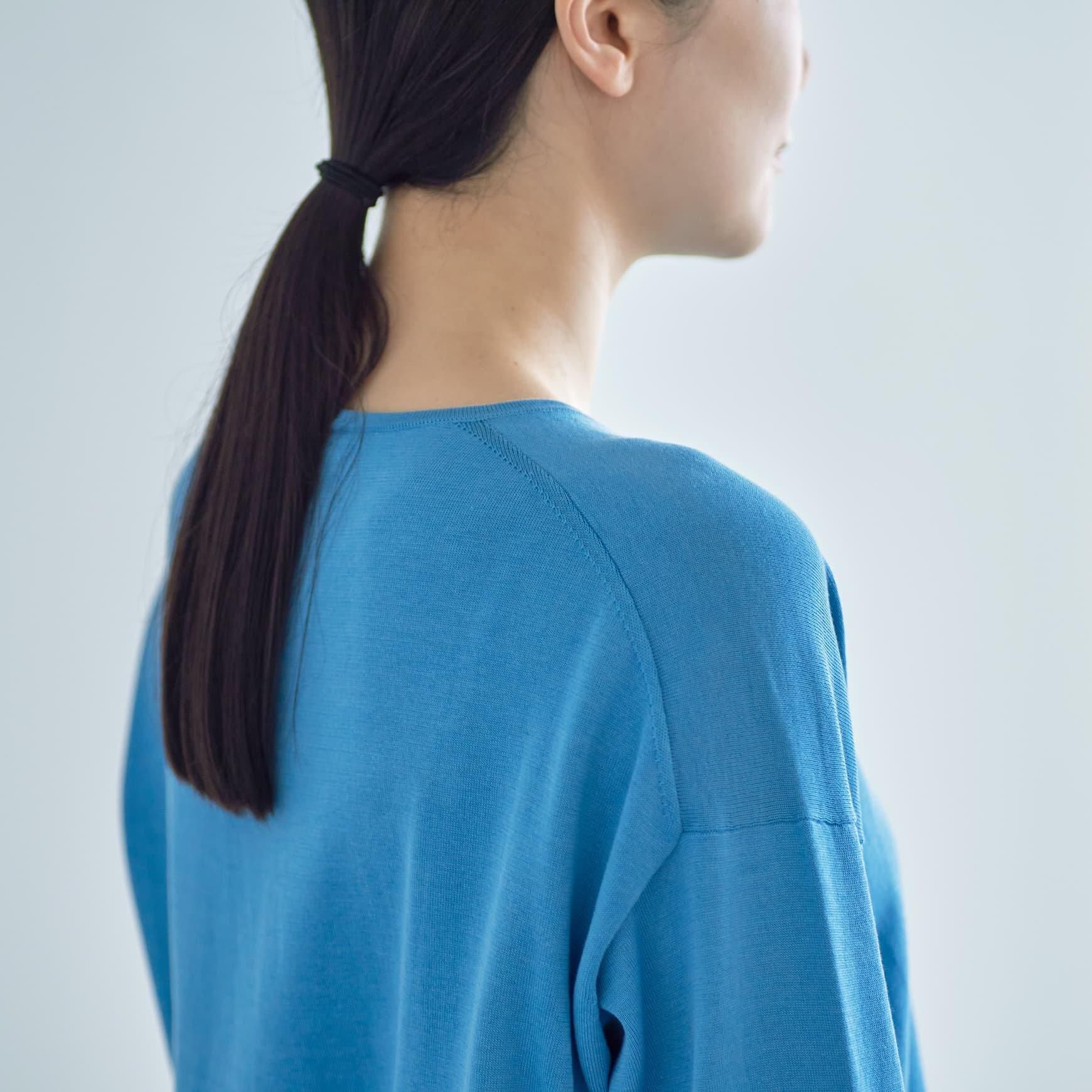 「CLASKA(クラスカ)」発のアパレルブランド「HAU(ハウ)」のknit tops