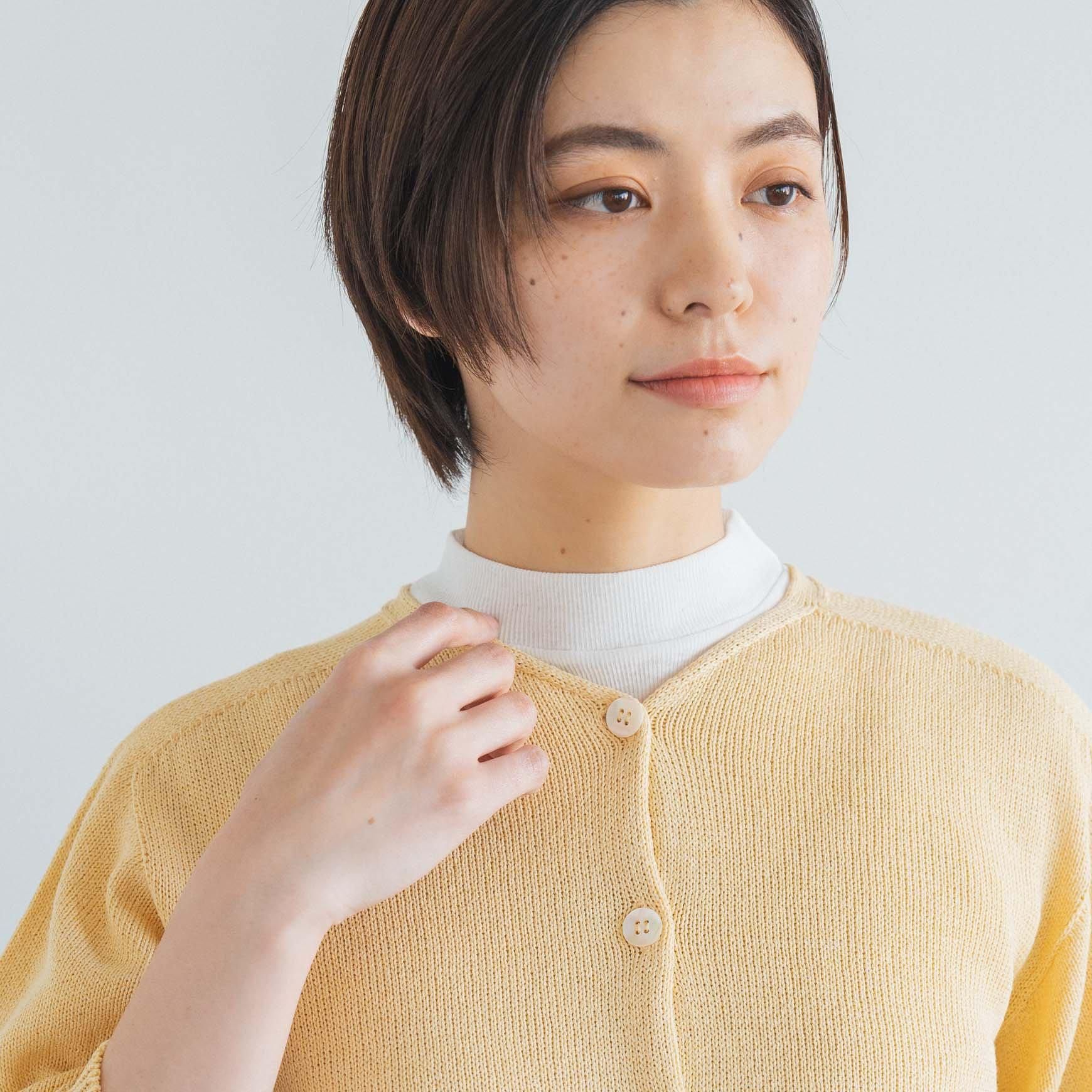 「CLASKA(クラスカ)」のペーパーヤーンニットカーディガン