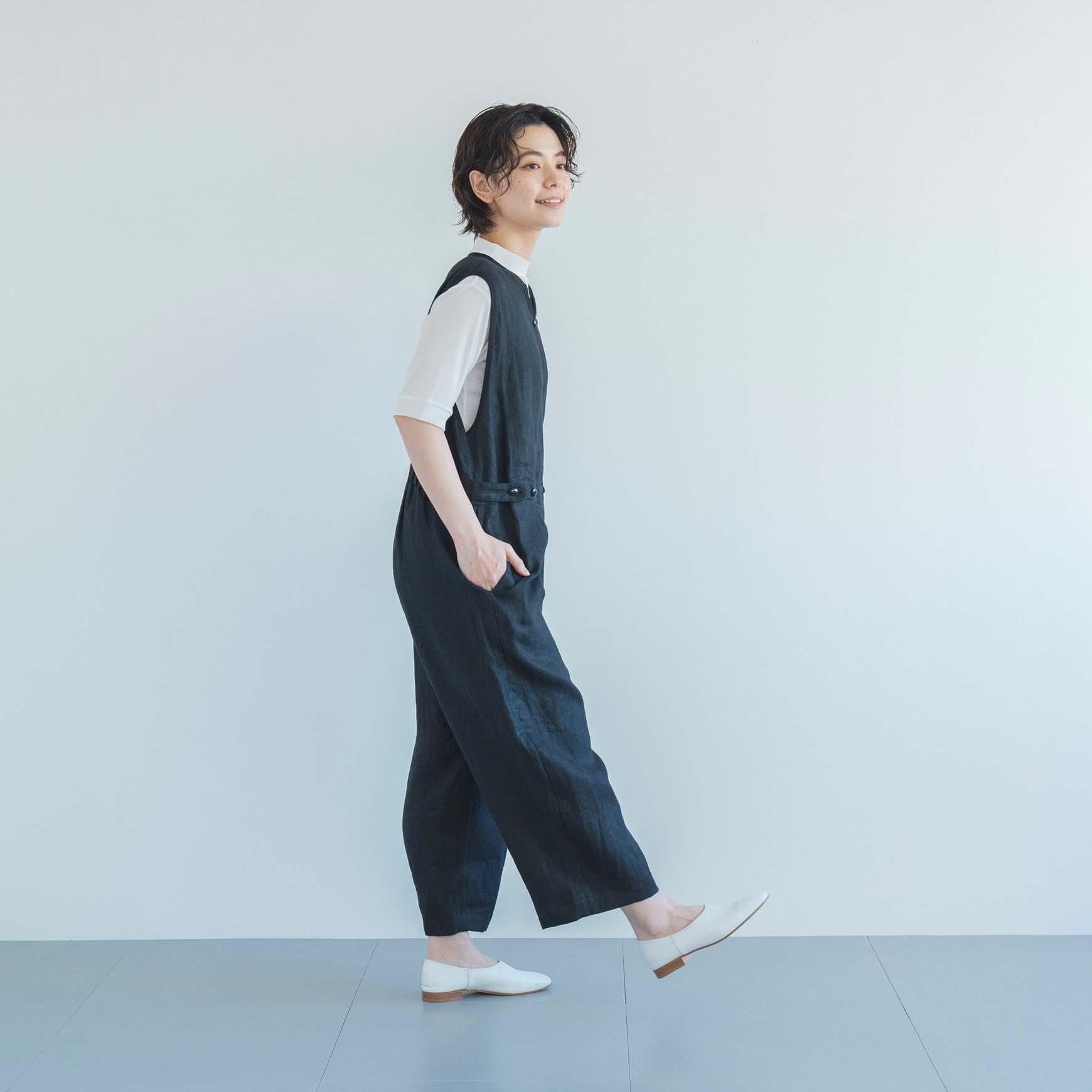 D のリネンのサロペットパンツ