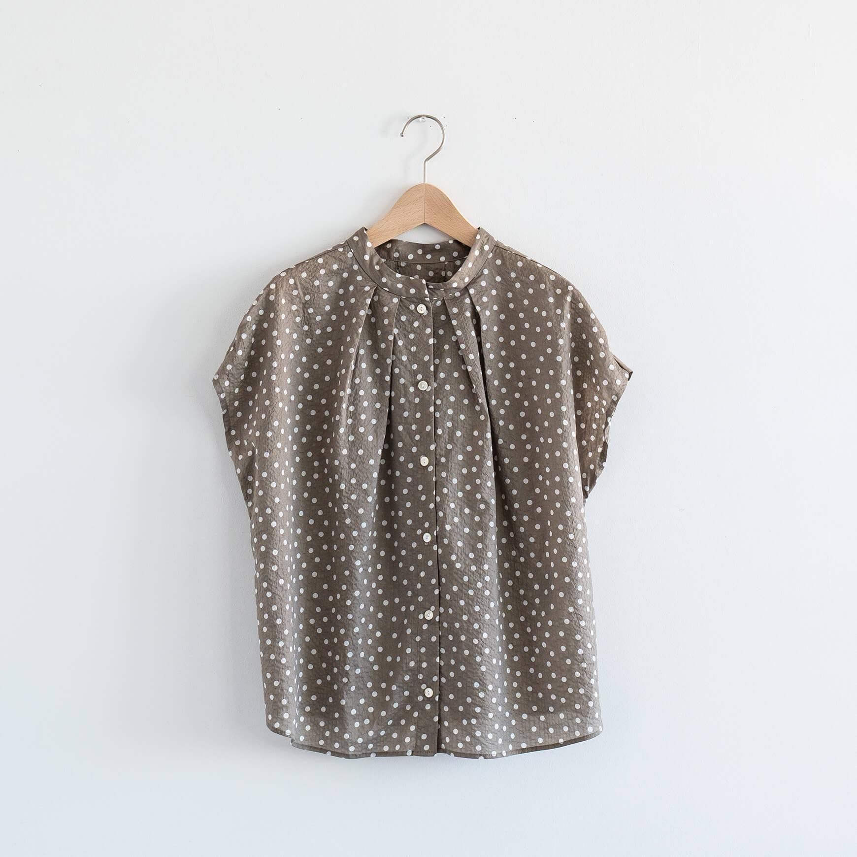 「somewearclothing」の2way フレンチ水玉ブラウス