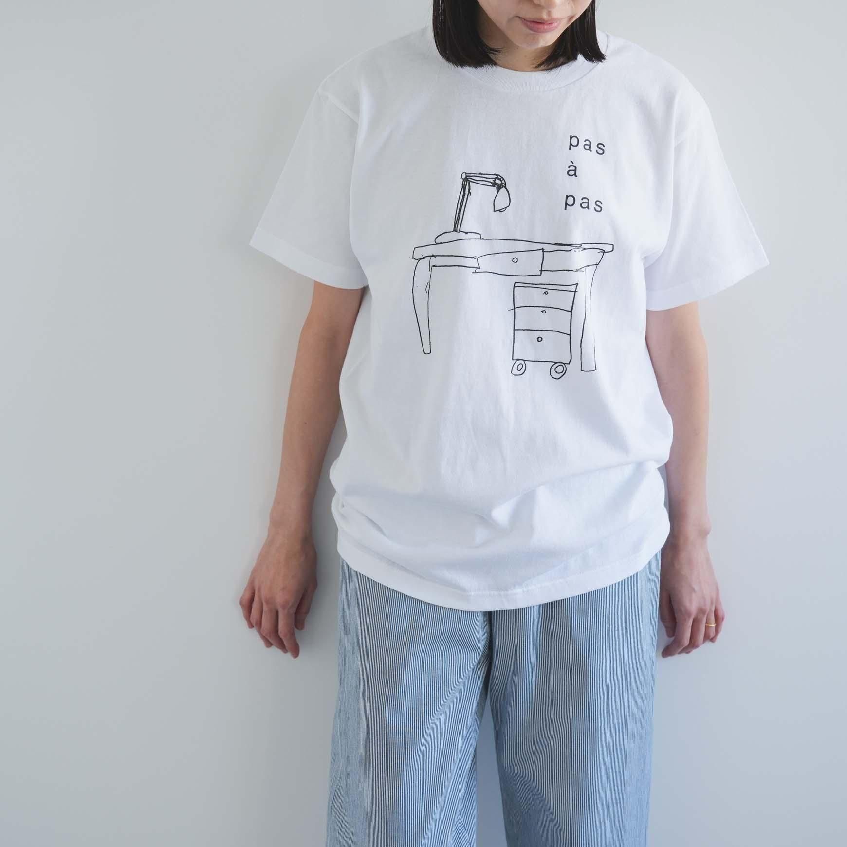 Tシャツ sept septième / 勉強机 / M